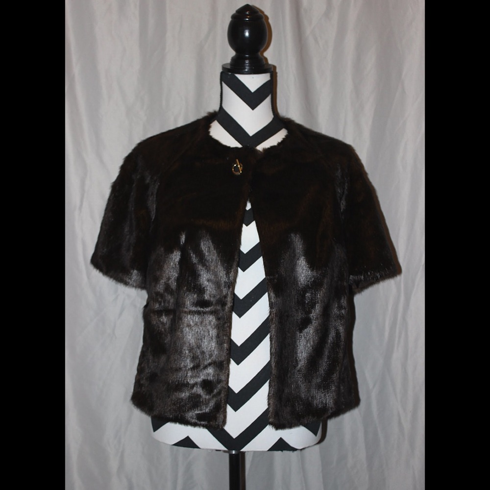 Chico’s Short Sleeve Sleek Faux Fur Jacket